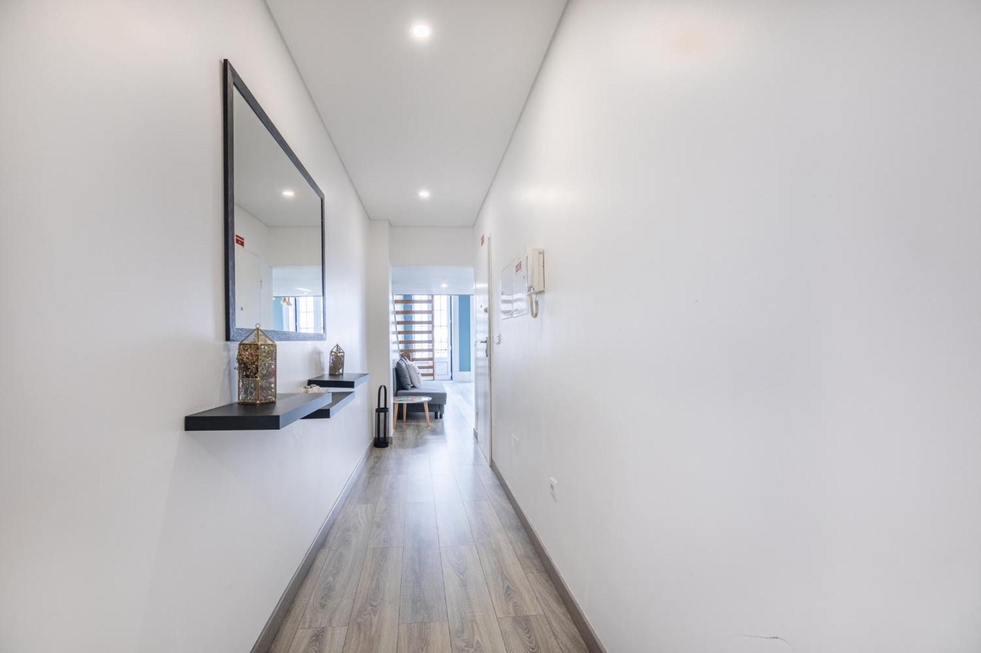 Apartament Deluxe Spacious Flats w Mezzanine by Host Wise Porto Pokój zdjęcie