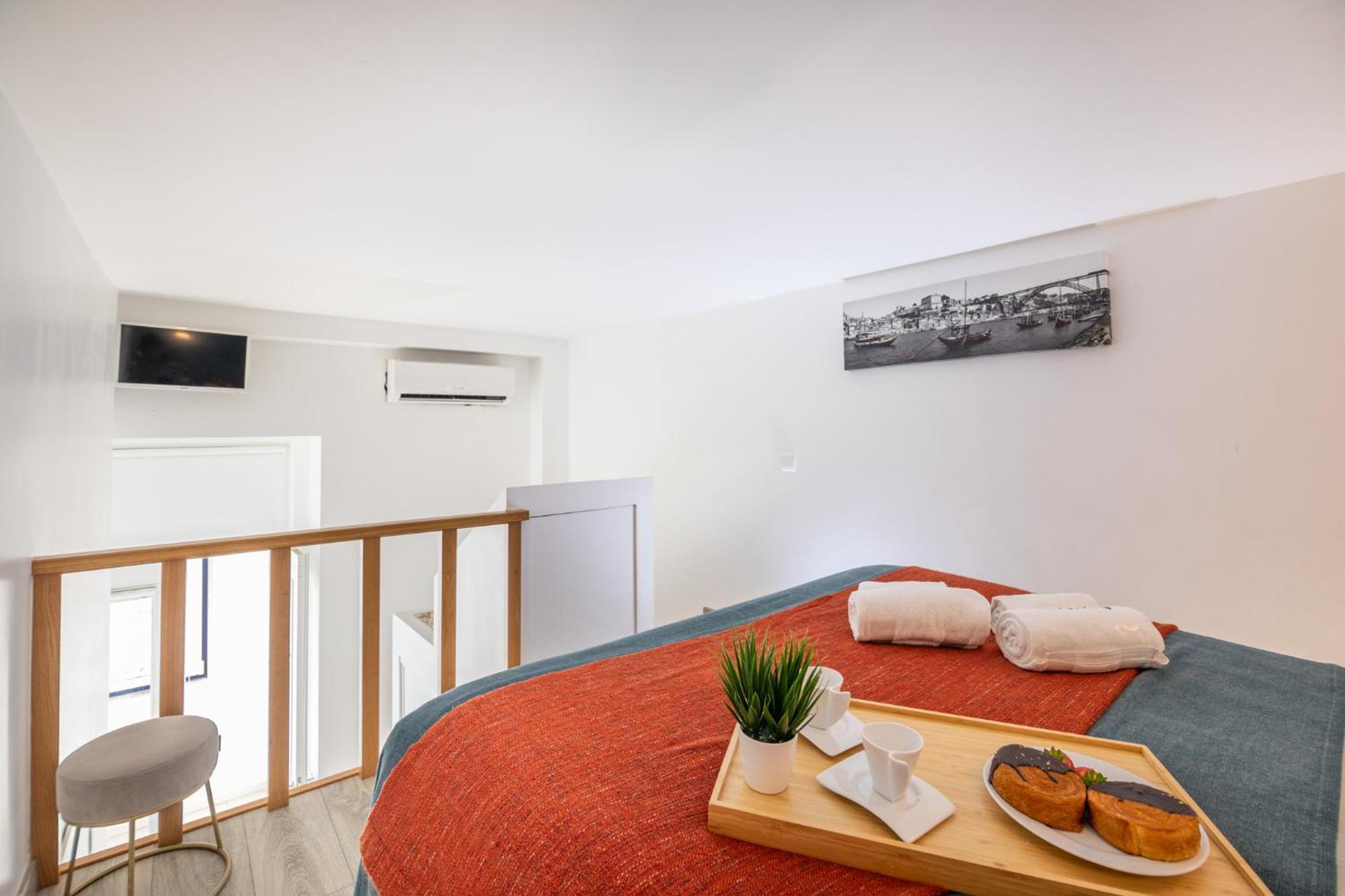 Apartament Deluxe Spacious Flats w Mezzanine by Host Wise Porto Pokój zdjęcie
